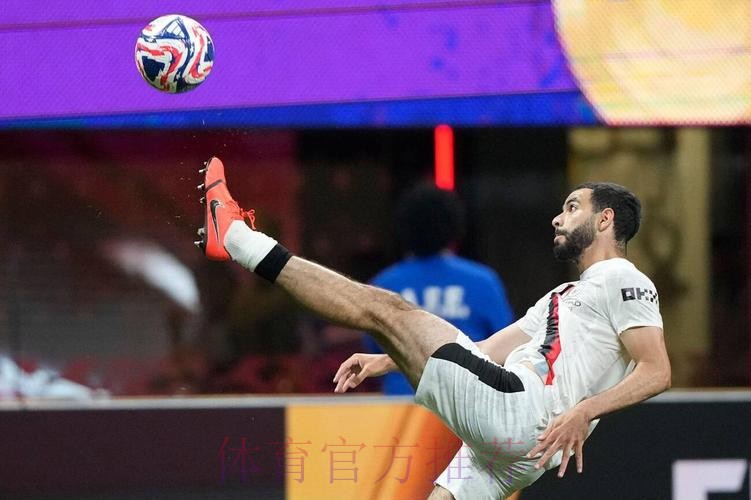 米利唐数据:赢下5次拼抢 4次抢断4次解围3次封堵 米利唐数据:赢下5次拼抢 4次抢断4次解围3次封堵